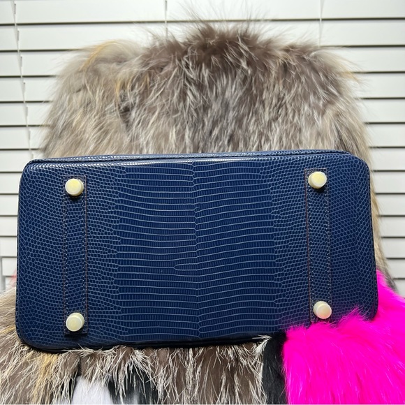 Genuine Blue Leather embossed in Lizard Print 30cm with gold hardware. - Picture 9 of 10